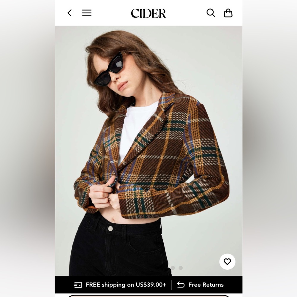 Adorable cropped blazer. Plaid. Size small. From cider. Part of a set. #nwt